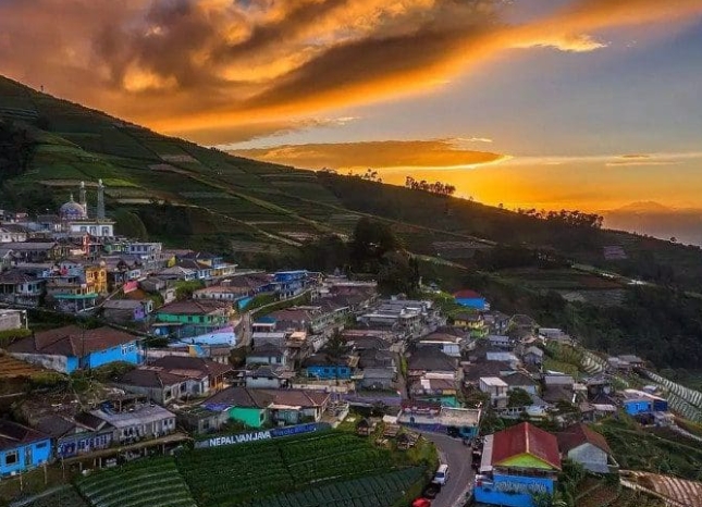 Read more about the article Terlihat Seperti di Nepal, Ternyata di Magelang: Mengenal Nepal Van Java